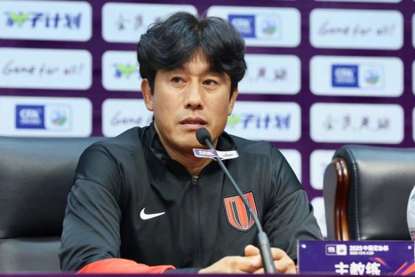 城中投资 媒体人：我如果是蓉城俱乐部管理层，会立刻把罗慕洛三停